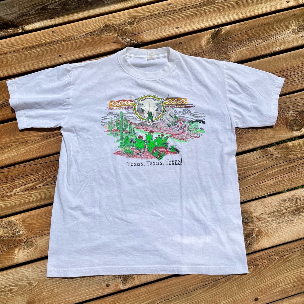 Vintage “Texas, Texas, Texas!” Graphic T-Shirt with Desert Landscape, Size L